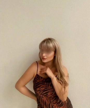 Гарриет, 21 год, 2 размер груди